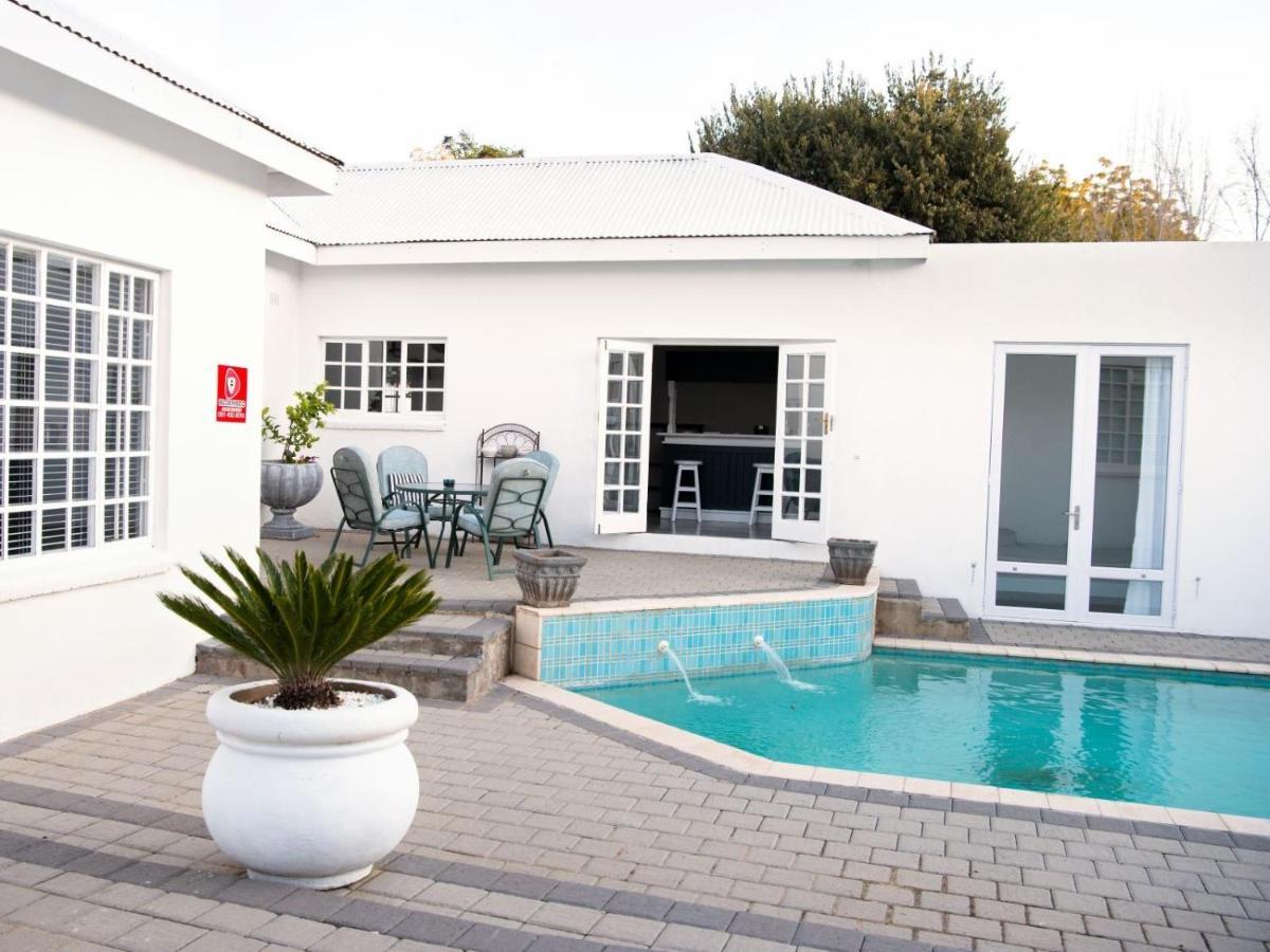 Serenity Living Ξενοδοχείο Willows Εξωτερικό φωτογραφία